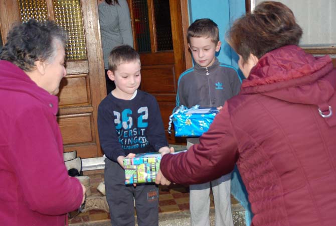 Cipősdoboz akció, 2015. december 20. képek